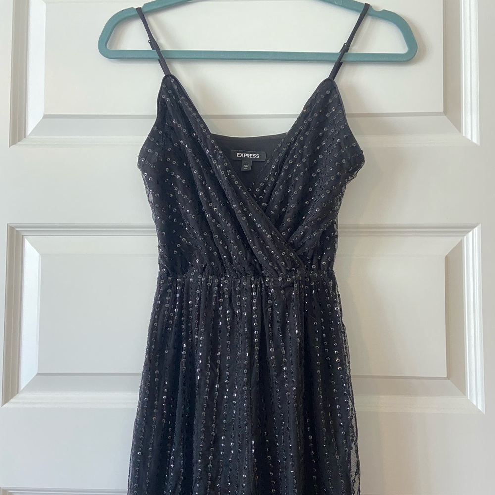 Express black sequin jumpsuit - WORN ONCE XXS - Picture 3 of 6